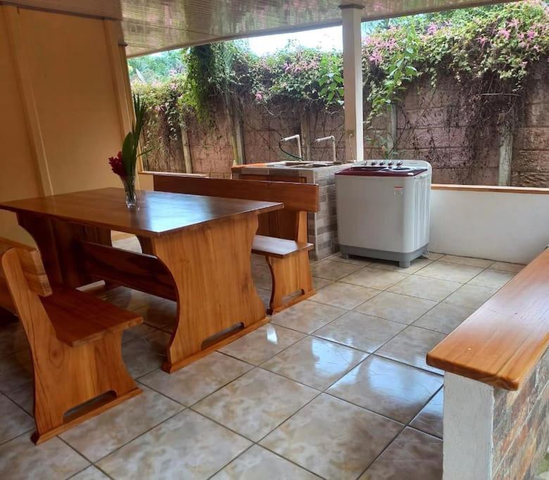 Tropical Bee Garden Holiday Houses Savegre Εξωτερικό φωτογραφία